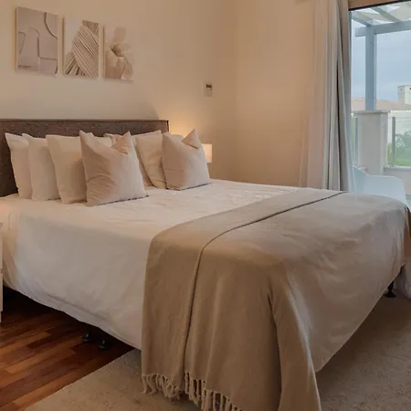 Avyra Residences Amorosa Vila