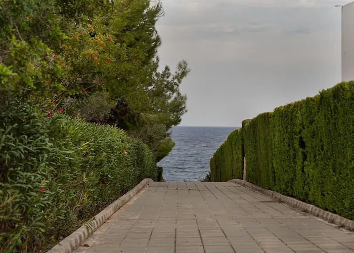 Villa Avyra Residences Amorosa