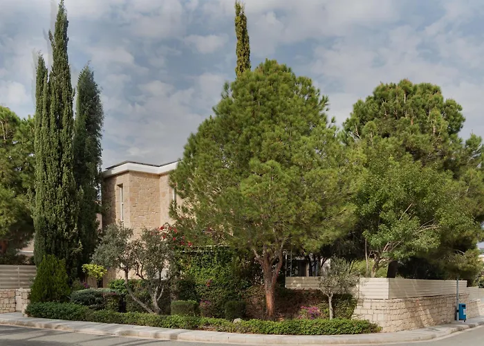 Villa Avyra Residences Amorosa Polis