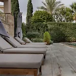 Avyra Residences Amorosa Villa