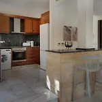 Avyra Residences Amorosa Villa *