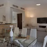 Avyra Residences Amorosa Villa *