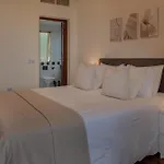 Avyra Residences Amorosa * Polis