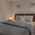 Avyra Residences Amorosa Polis
