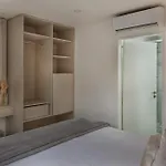 Avyra Residences Amorosa Villa Polis
