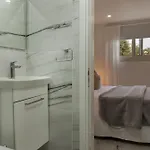 Avyra Residences Amorosa * Polis