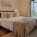 Avyra Residences Amorosa Villa