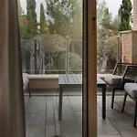 Avyra Residences Amorosa * Polis