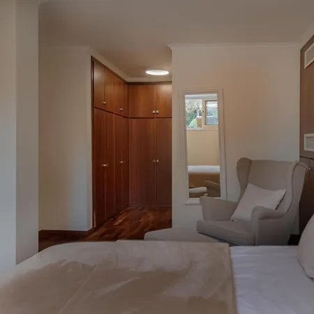 Avyra Residences Amorosa Polis