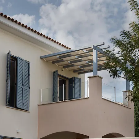 Avyra Residences Amorosa